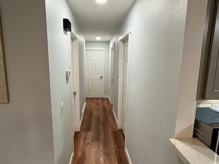 7802 139th Pl NE — Photo 1