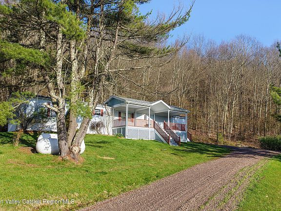 3rd image of 1264 Betty Brook Road