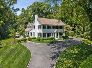 27 Farley Rd, Short Hills, NJ 07078