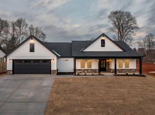 1746 Fish Camp Rd, Chesnee, SC 29323