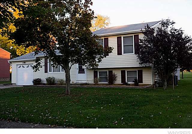 1st image of 211 Tracey Ln