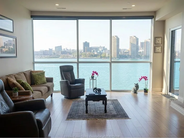1225 Riverside Dr E #705 — Photo 5