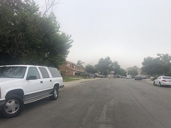 5th image of 21282 Shakespeare Ct