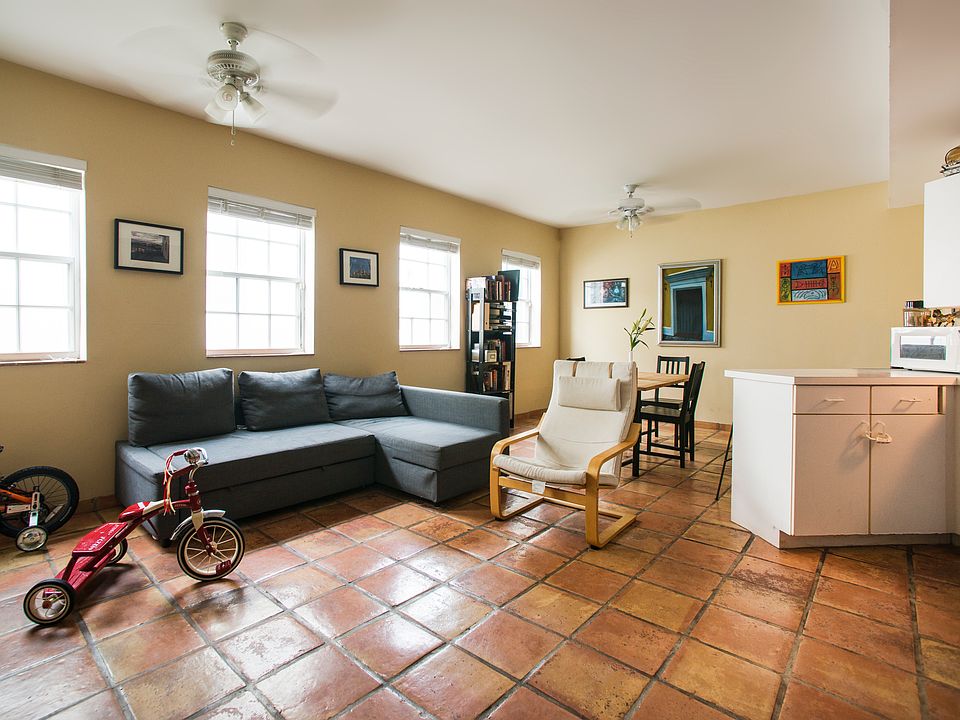 1st image of 1242 Drexel Ave APT 207