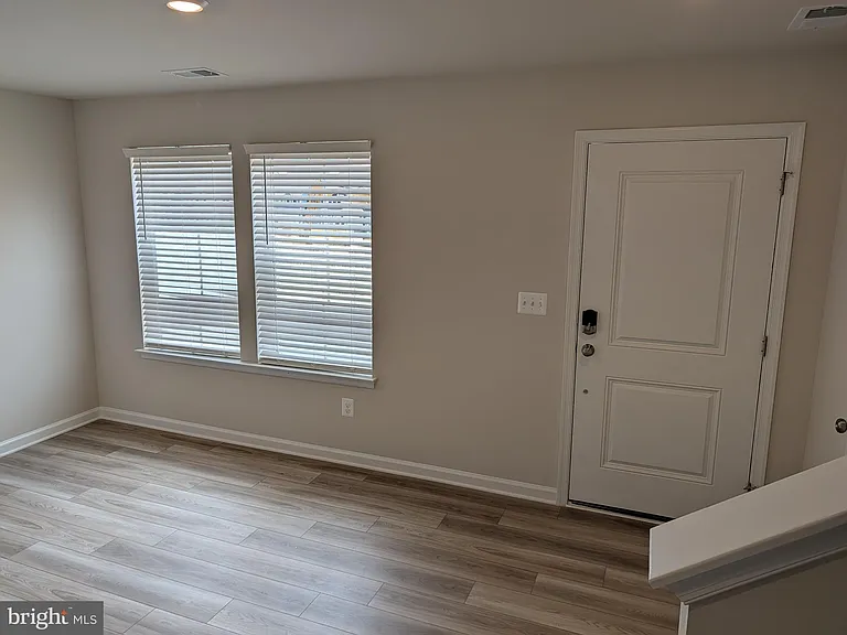 237 Swan Field Ave — Photo 6