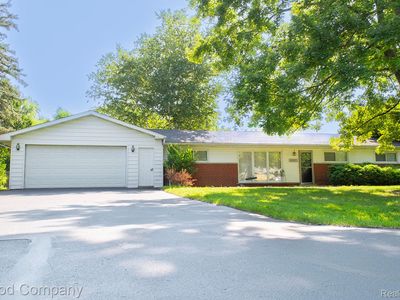 6327 Snow Apple Dr, Clarkston, MI, 48346