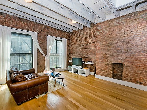 3rd image of 84 Franklin St #4FR