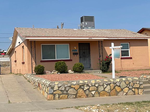 2nd image of 2701 Fort Blvd