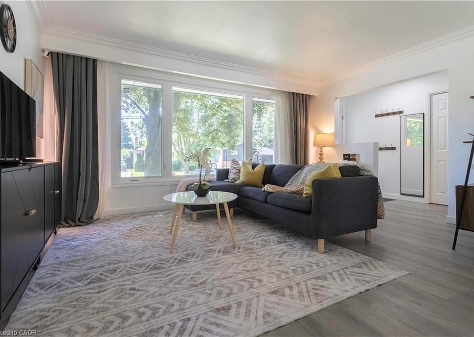 1st image of 34 Golfview Rd