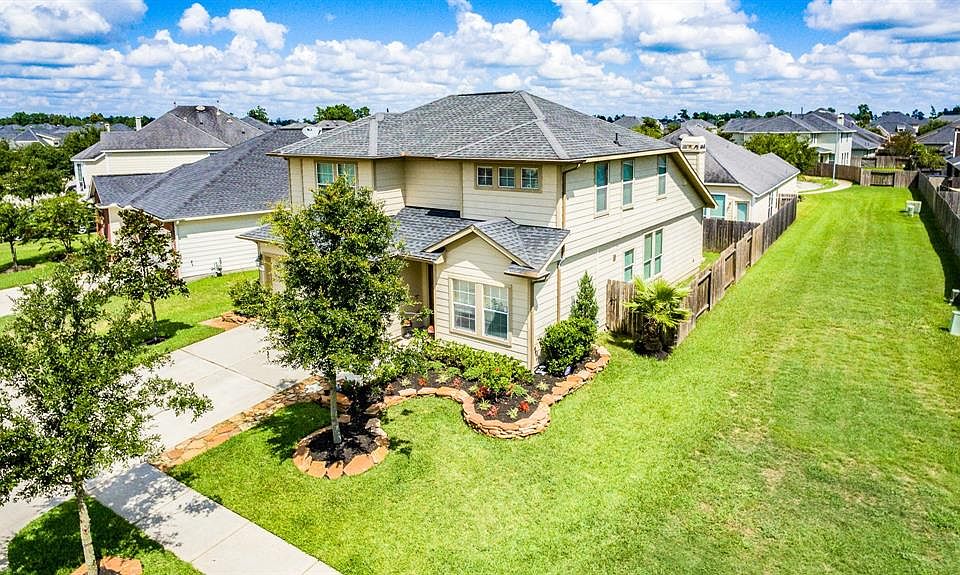 1st image of 15814 Scenic Water Dr
