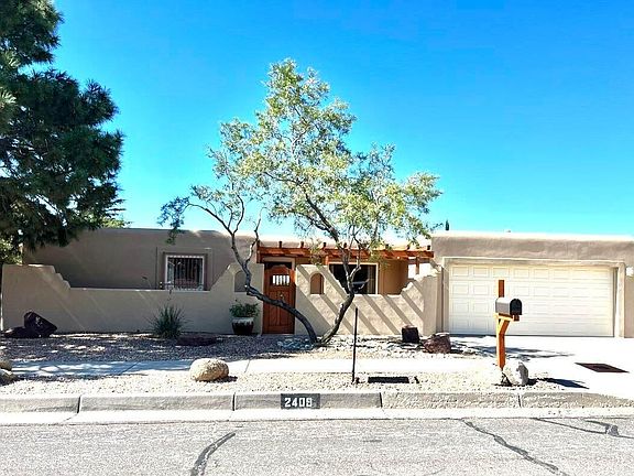 2nd image of 2409 Punta De Vista Dr NE