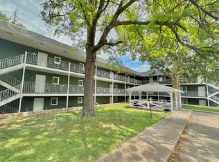 1215 A St APT 3, Lincoln, NE 68502