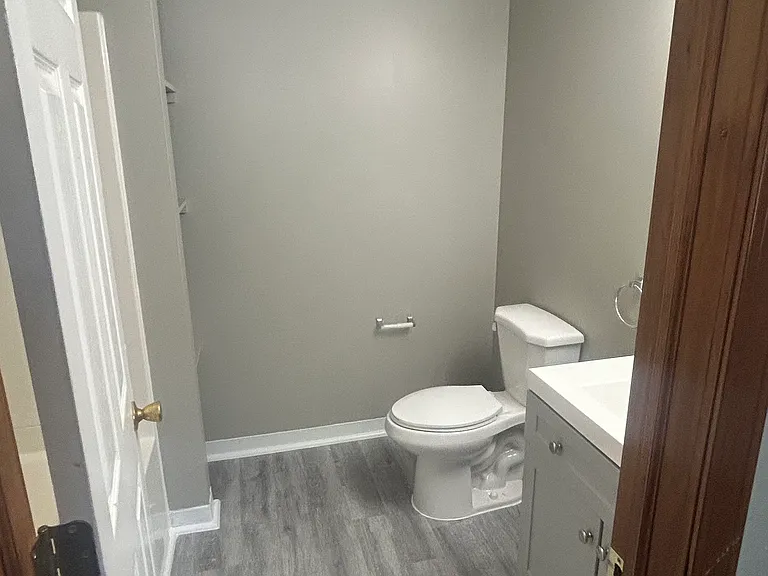 825 Payne Ave #B — Photo 6