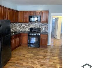 833 S 19th St #1, Newark, NJ 07108