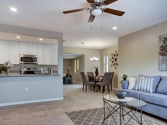 2nd image of 502 N Saguaro