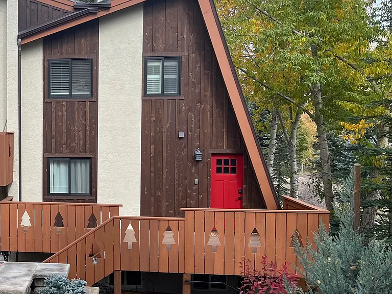 2558 Arosa Dr #B — Photo 1