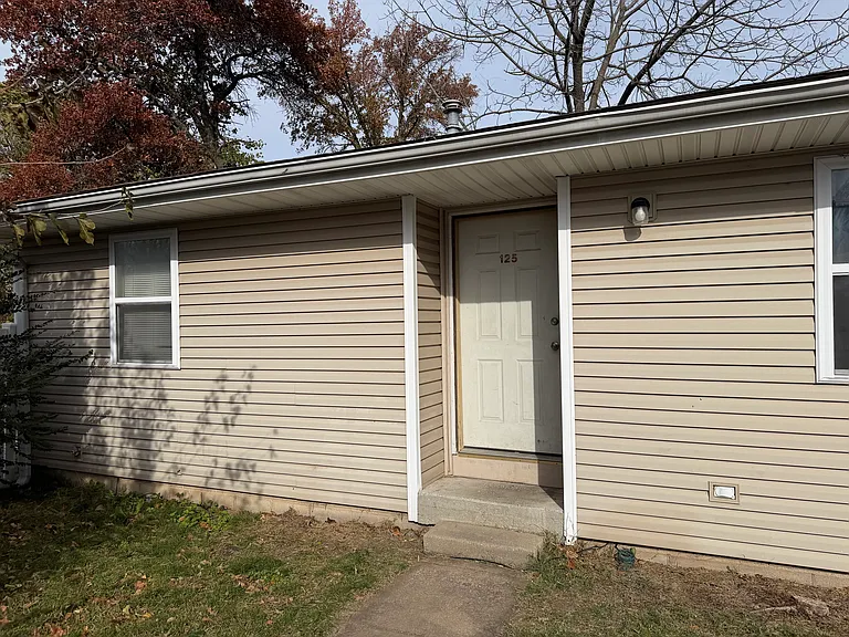 125 S Saint Louis Ave #125 — Photo 2