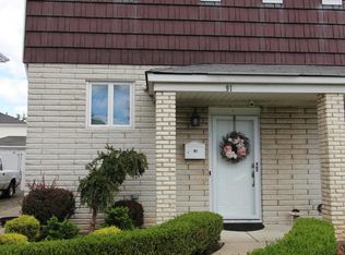 91 Amber St, Staten Island, NY 10306