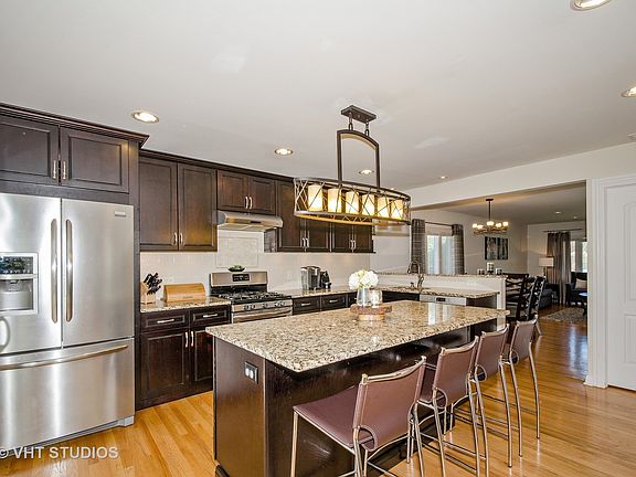 5th image of 4906 N Greenwood Ave