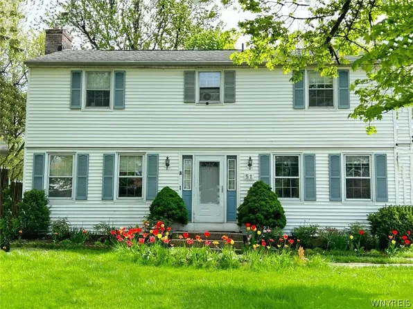 51 Sudbury Ln, Williamsville, NY 14221