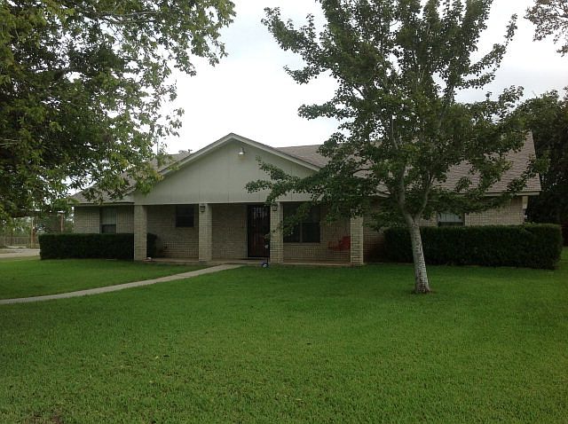 1st image of 407 N Travis Ave