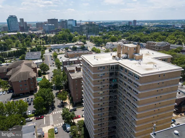 1301 N Harrison St APT 401, Wilmington, DE 19806