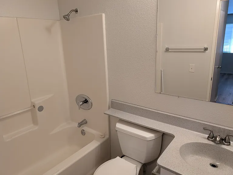 145 W Lincoln Ave #6 — Photo 8