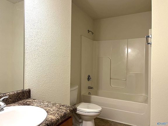 5th image of 177 Cloverbrook Dr