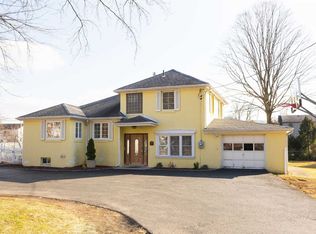 956 Main St, Fishkill, NY 12524