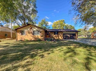 13359 Laurel St, Manito, IL 61546