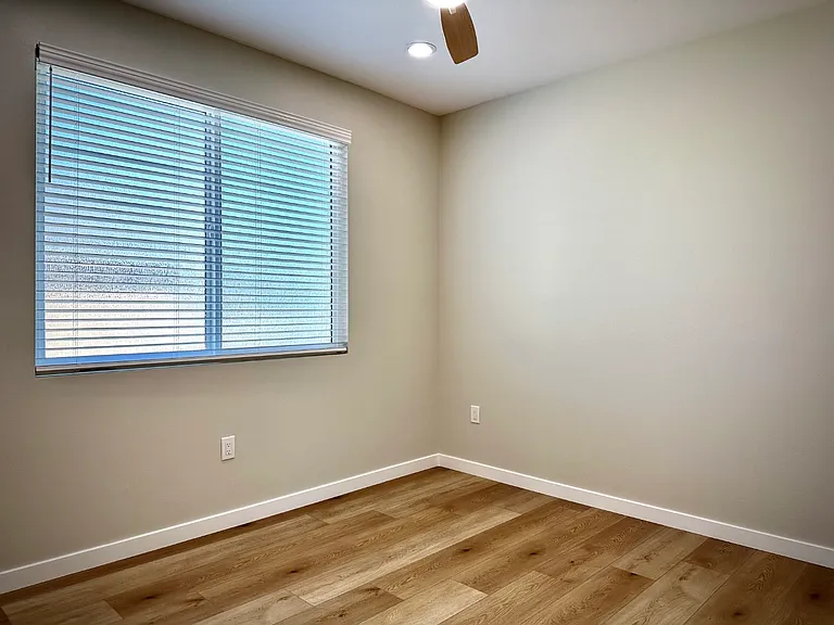 4405 Hungerford St — Photo 11