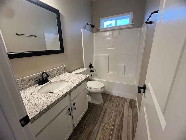 2241 Diamond Creek Rd — Photo 18