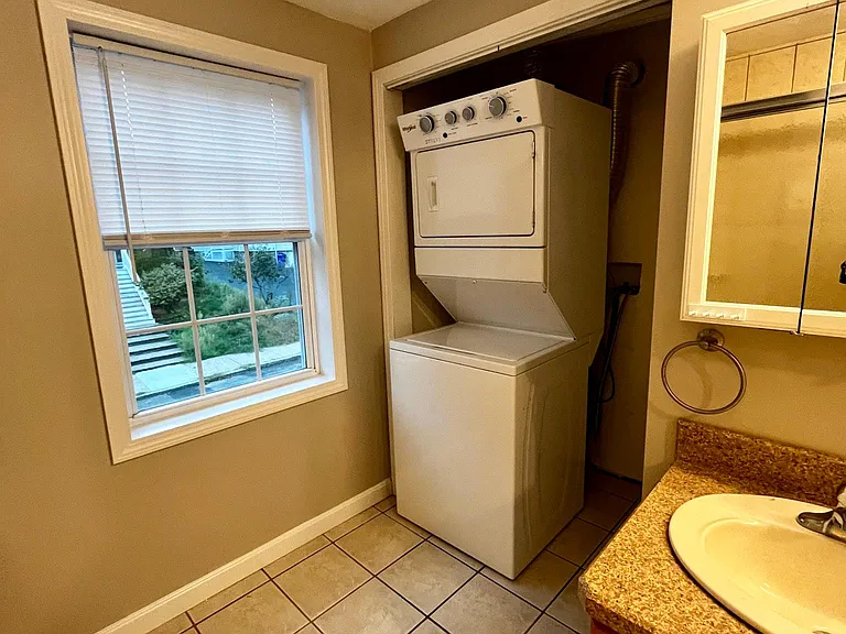 2nd floor bathroom