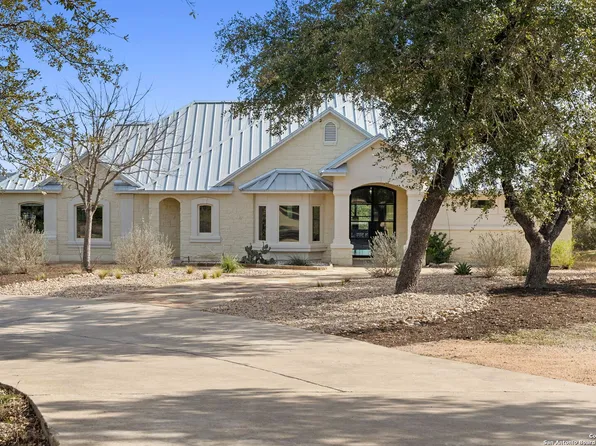 1100 Norwood RD, Dripping Springs, TX 78620