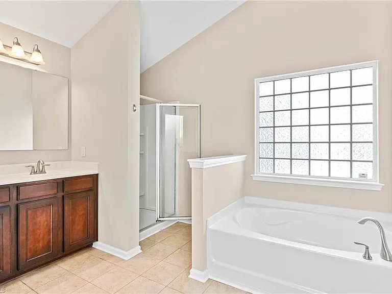 2611 Leighswood Dr — Photo 16