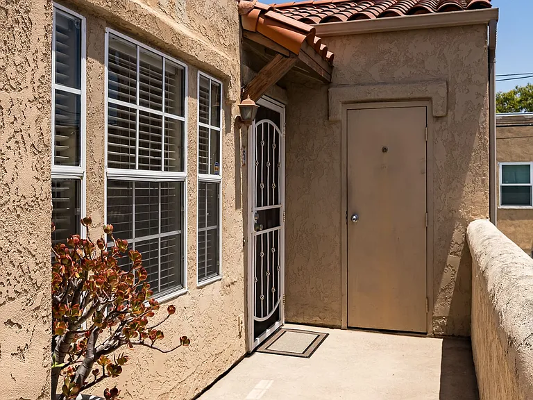 4327 Swift Ave #5 — Photo 6