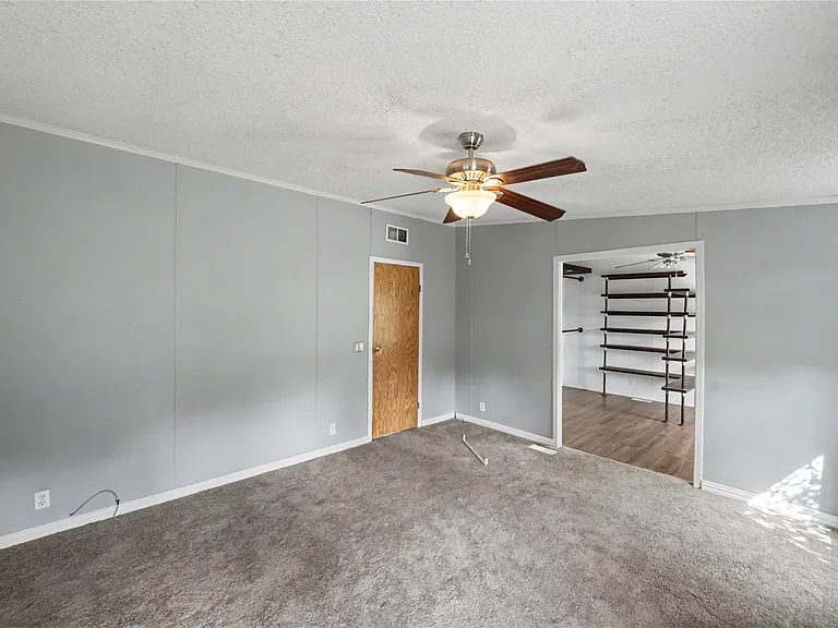 17685 Todd St — Photo 37