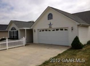 216 Holland Cir, Waynesboro, VA 22980