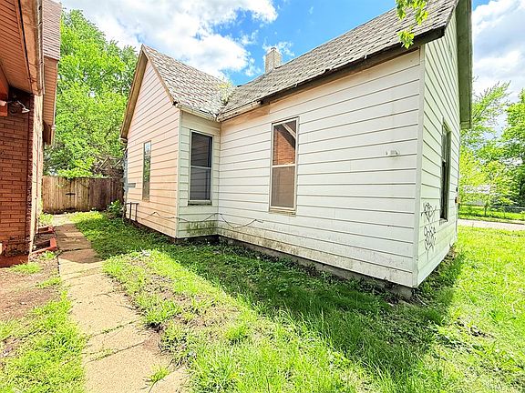 5th image of 601 N 13th 1/2 St