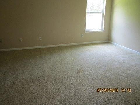 5th image of 10271 English Manor Dr