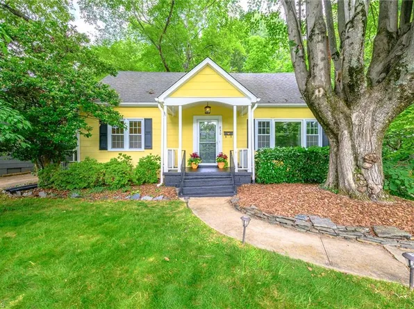 830 Bellview St, Winston Salem, NC 27103