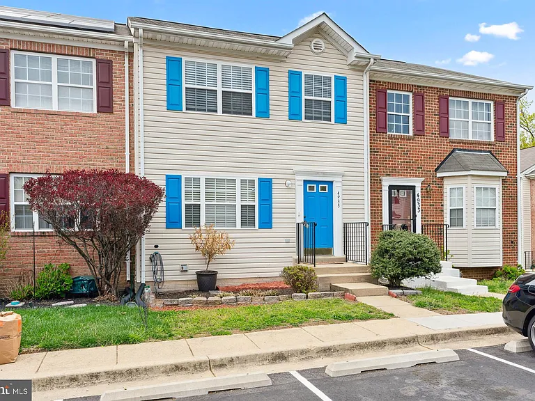 4935 Wall Flower Way — Photo 3