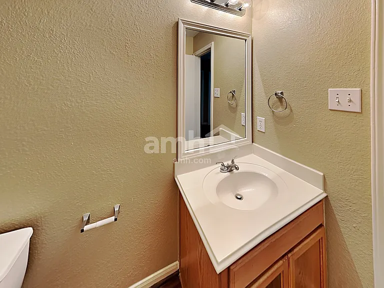29231 Legends Green Dr — Photo 16