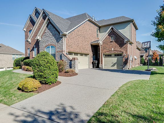 3rd image of 309 Terri Park Way