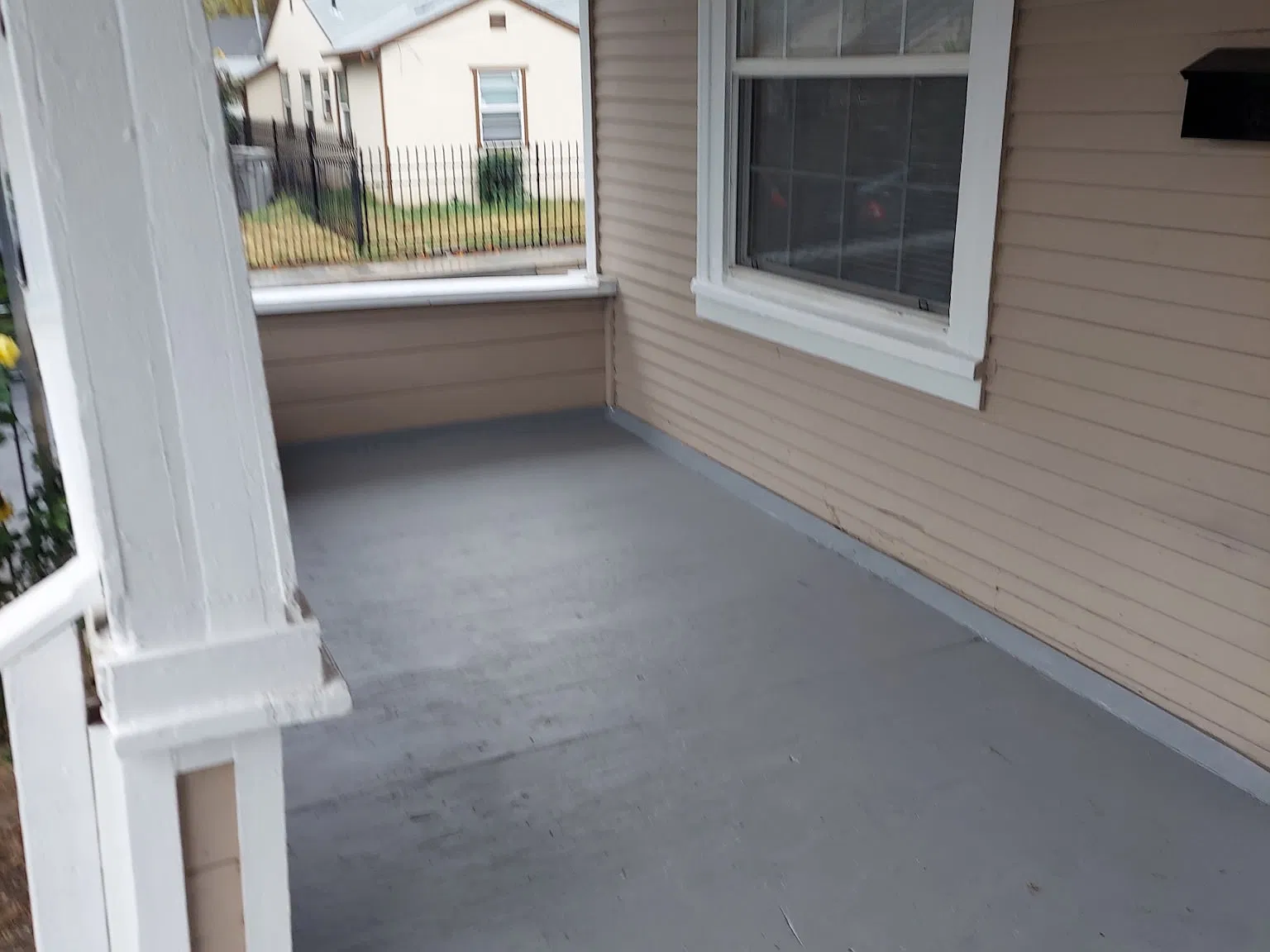 4 bed, 1.5 bath, 1072 sqft, $2,500 — Photo 2