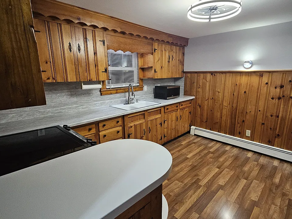 34 Lowell St #34A