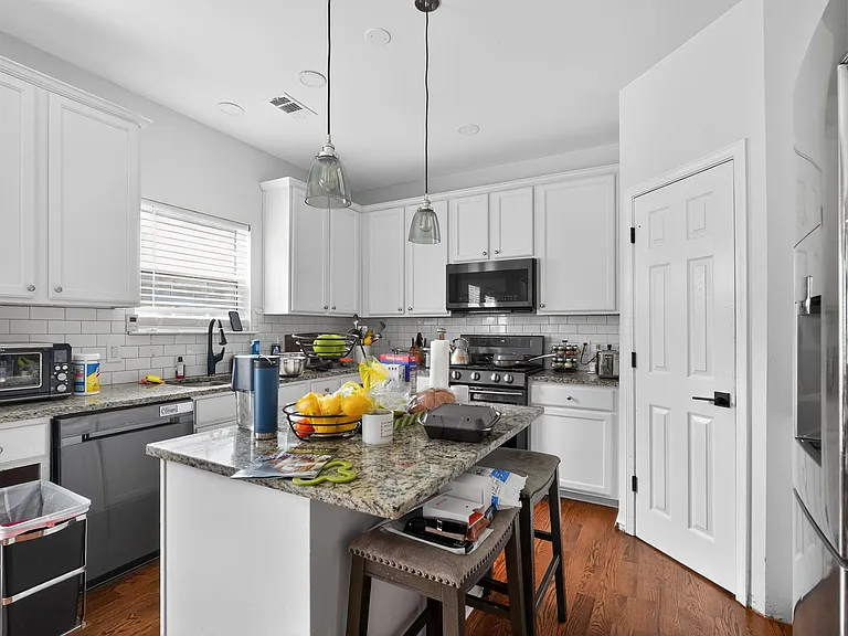 255 Stone Ridge Way — Photo 7