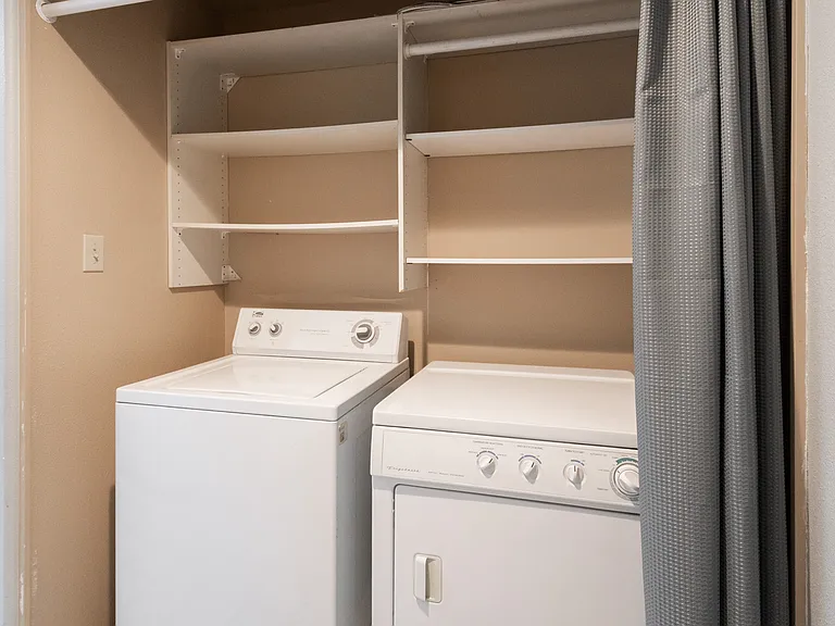 1050 NE Butler Market Rd #36 — Photo 9