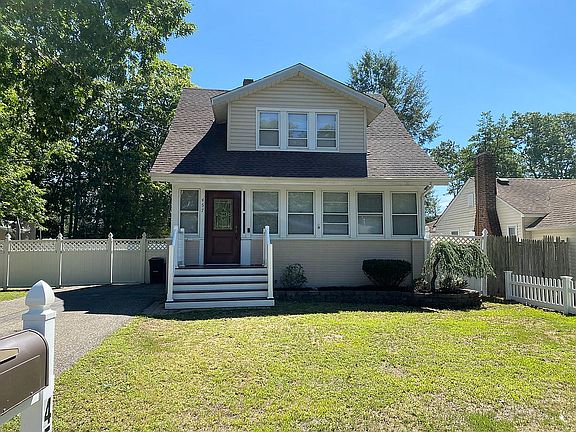2nd image of 457 Lake Barnegat Dr