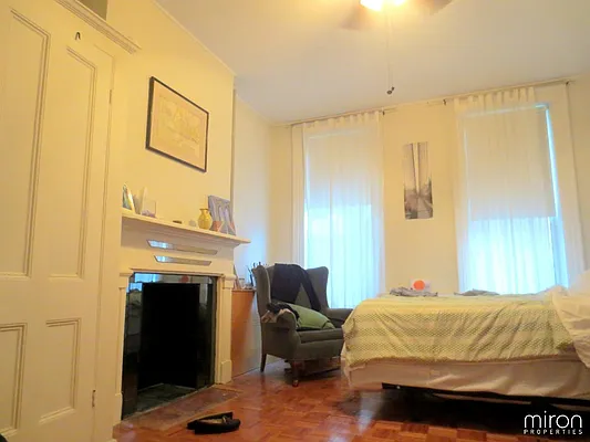 Rented by Miron Properties | media 8